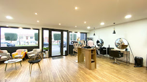 Photo n°1 de Esprit Coiffure à Les Sorinières (Salon de coiffure)