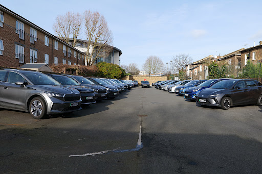 Otto Car - Shepherd's Bush - PCO Car Hire & Rent 2 Buy
