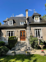 Photo n°20 de COUVREUR 93 Emile - Père et Fils - (Devis et Déplacement Gratuit) - Urgence Fuite Île De France à Montfermeil (Peintre en bâtiment)