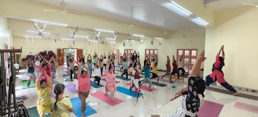 Saadhana Yoga And Prakrutika Chikitsa Kendra