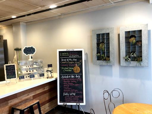 Chowder Cafe - Visual