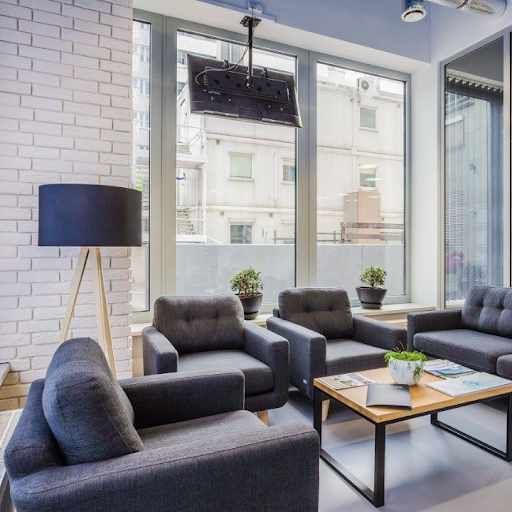 Hamilton May Warszawa