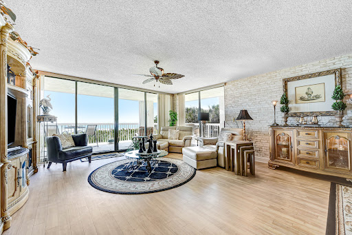 Barbara Zorn Real Estate Team / BHGRE Star - Thumbnail