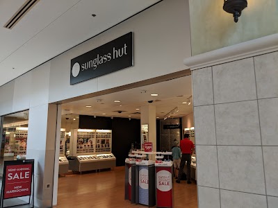 Sunglass Hut