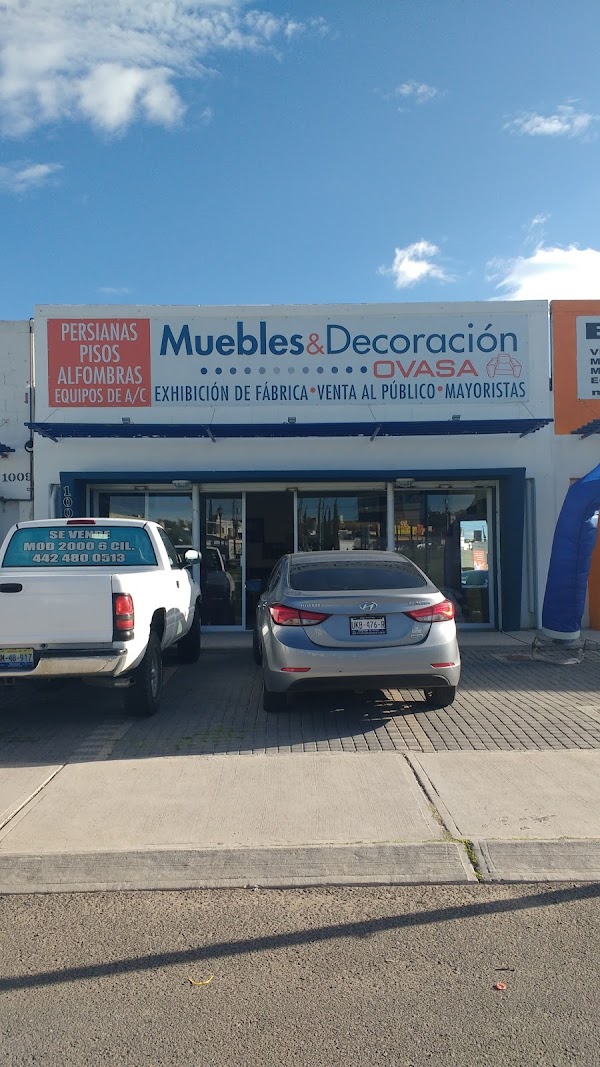 Santiago de Querétaro, México — tienda de materiales para suelos