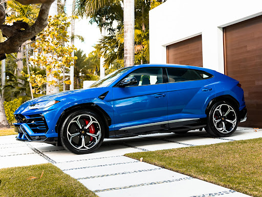 Starr Luxury Cars - Miami Gallery - United States
