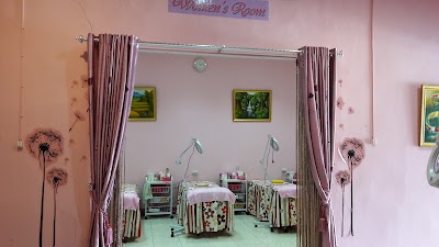 Photos of Dr.indah aesthetic clinic