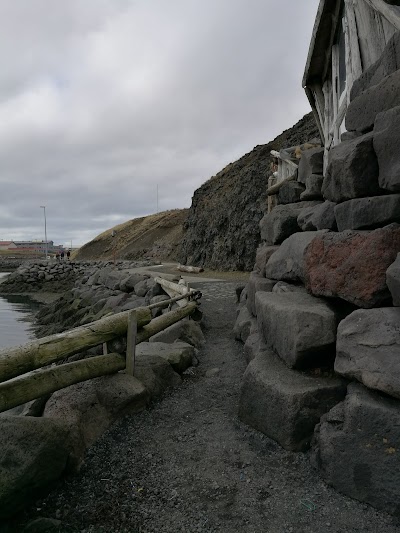 Photos of Giantess Cave - Skessuhellir