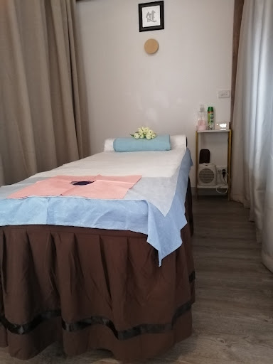 LY Relaxation Massage 李 - Thumbnail