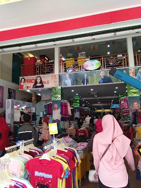 CLOTHING RIA Pasar Anyar, Author: Haddie Surya