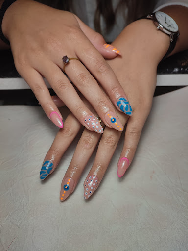 Maud B - Thumbnail