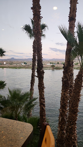 Riverside Buffet - Visual