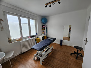 Photo n°2 de Kinésithérapeute bébé enfant adulte -Aude Geldron-Alexandre Lallour-Carole Dupront-Nicolas Lapôtre-Marine Pascual à Puilboreau (Ostéopathe)