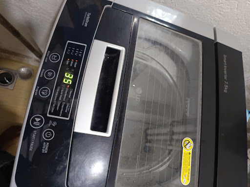Today, we successfully repaired an LG Top Load Inverter Washing Machine PCB at Kolshet Road, Than… post image