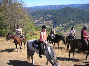 Photo n°12 de Ferme Equestre de Mialaret à Camps-Saint-Mathurin-Léobazel (Complexe sportif)