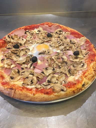 Photo 6 - Le Chalet Des Pizza