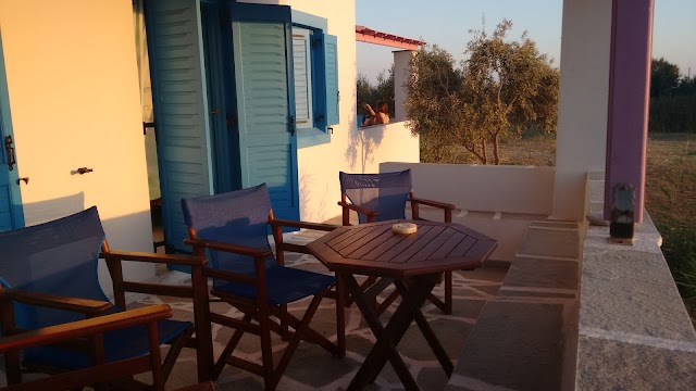 Mikri Vigla beach - Limanaki bay
