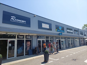 Photo n°19 de Pôle Commercial l'Albizia à Montech (Boutique de cigarettes électroniques)