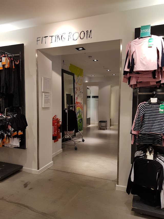 H&M