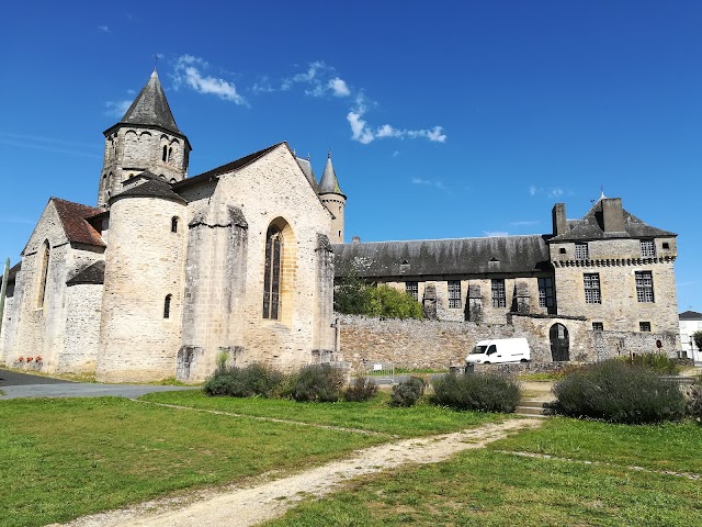 Château de Jumilhac et ses jardins