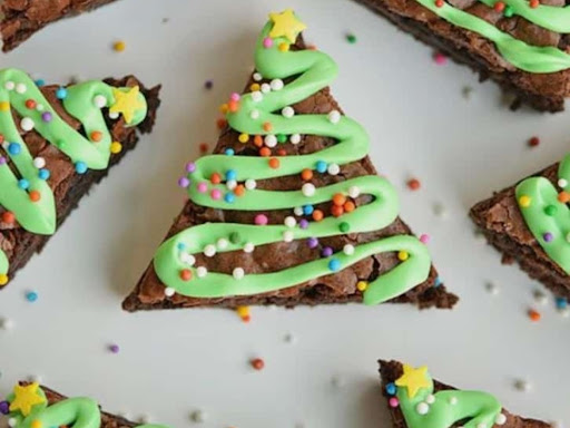 Christmas tree brownie cake post image