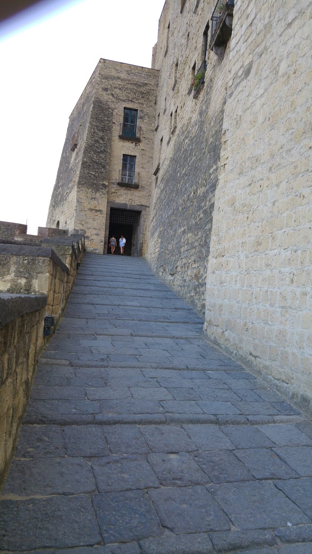 Trattoria Castel dell'Ovo
