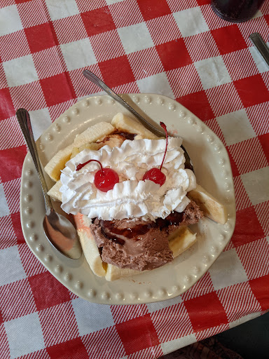 Wagon Wheel Steakhouse - Thumbnail