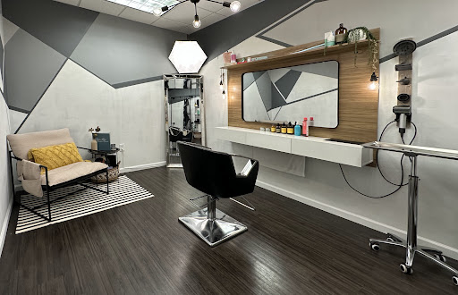 Robledo Studio Hair & Makeup Artistry - Thumbnail