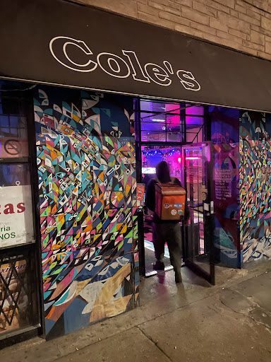 Cole's Bar - Visual