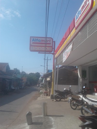 Photos of Indomaret Padasugih