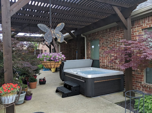 Relax & Retreat Hot Tubs - Thumbnail