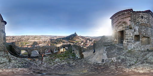 Photo de Rocher Saint-Michel d'Aiguilhe à Aiguilhe (43000)