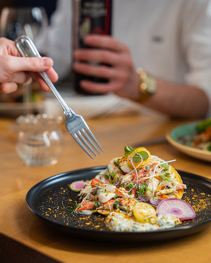 Mont Bistro - Visual