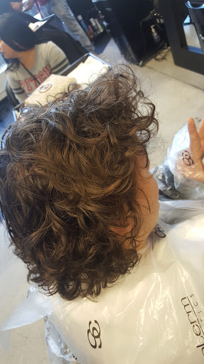 Ramos's Salon - Thumbnail