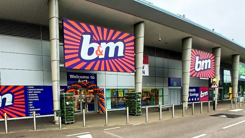 B&M Store photo 3