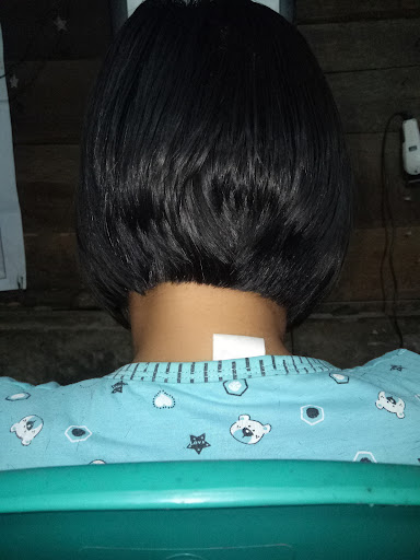 Aura salon dan pelaminan