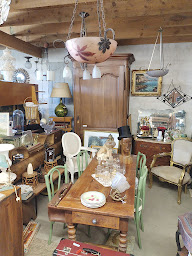 Photo n°5 de La brocante de roquefort à Roquefort (Magasin d'ameublement et de décoration)