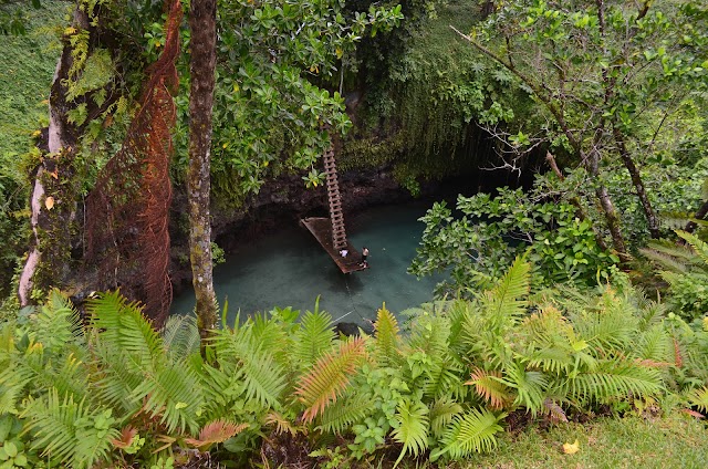 To Sua Ocean Trench