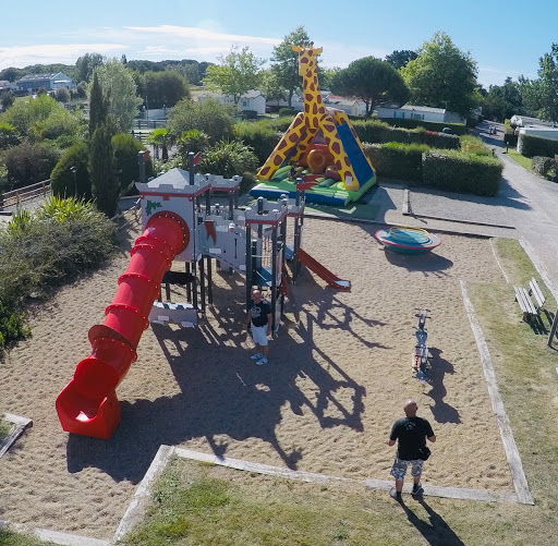 Photo de Camping Les Chênes Verts à Bourgneuf-en-Retz (44580)