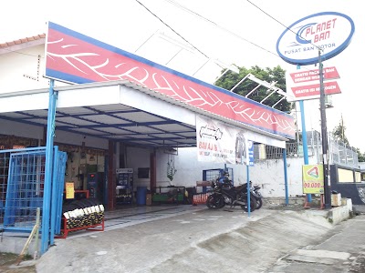 Photos of Planet Ban Ipik Gandamanah
