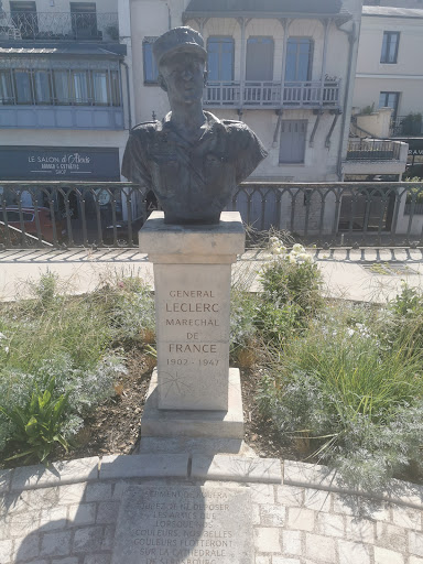 Monument to General Leclerc - Thumbnail