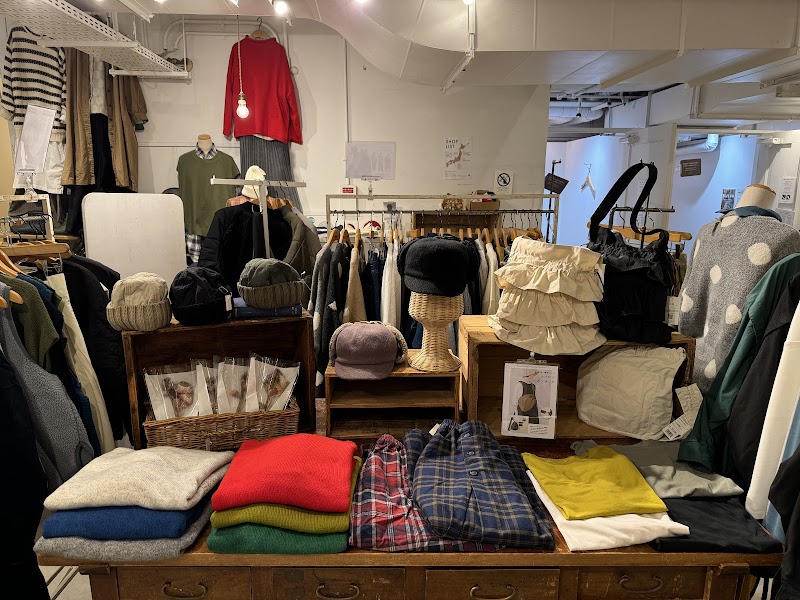 mumokuteki goods & wears 京都店