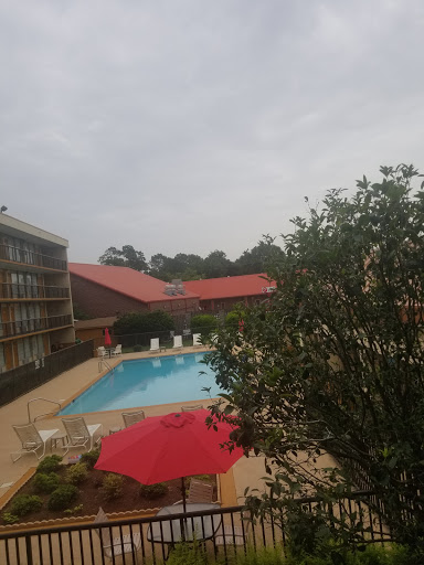 Quality Inn & Suites Baton Rouge West - Port Allen - Thumbnail