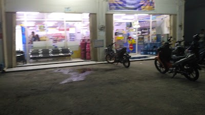 Photos of Indomaret Jalan Marsma Iswahyudi