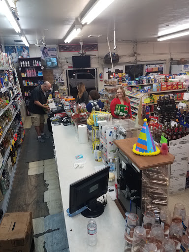 Hoov's Liquor - Thumbnail