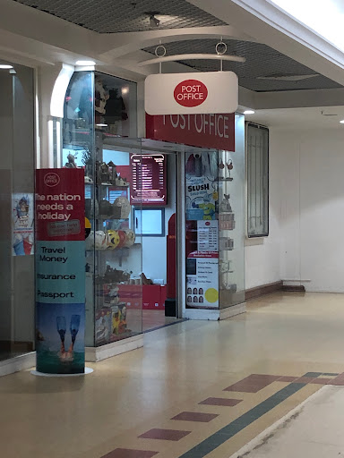Amazon Counter - Post Office Aldershot - Thumbnail