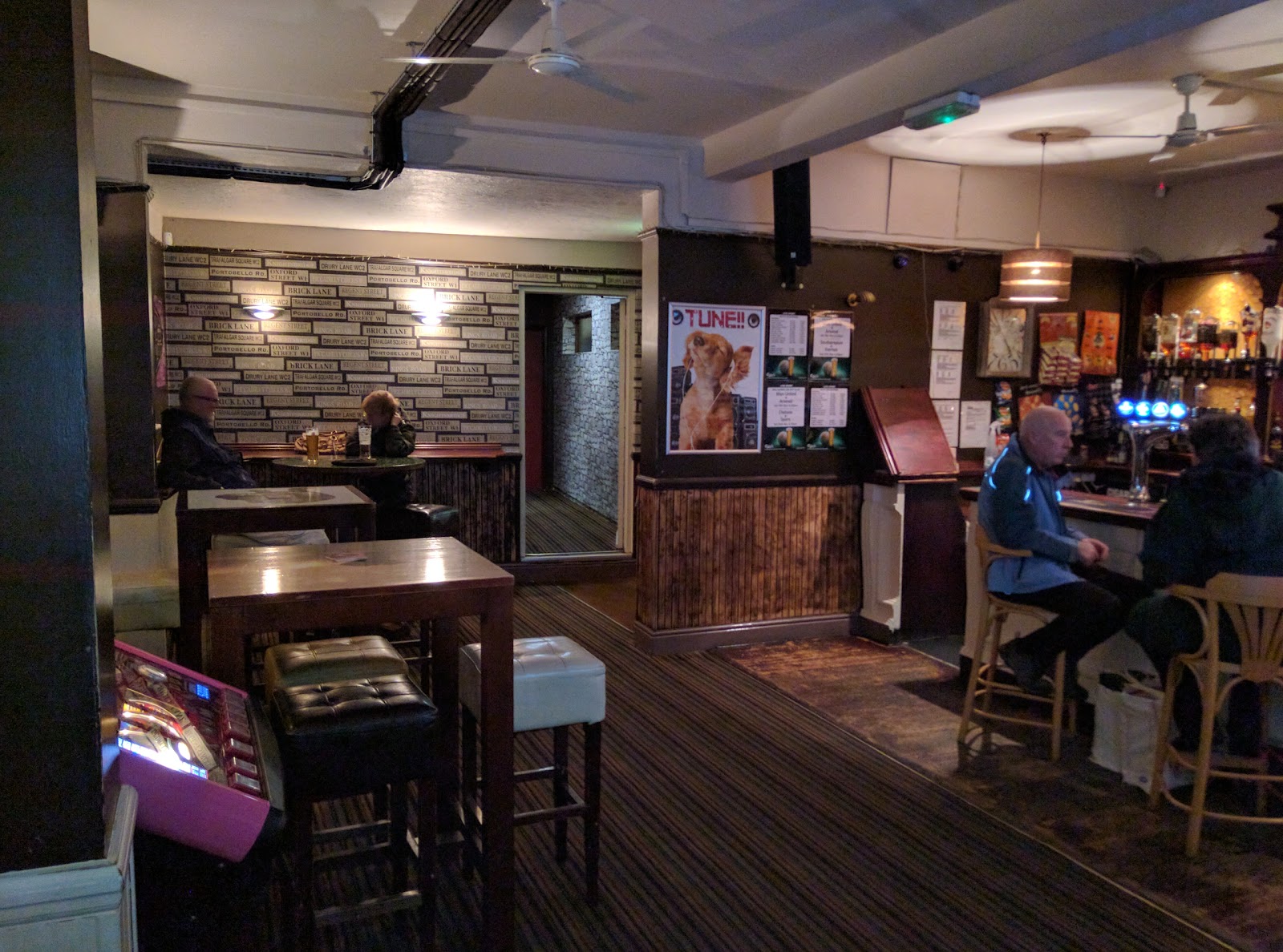 Queens Head — photo 10