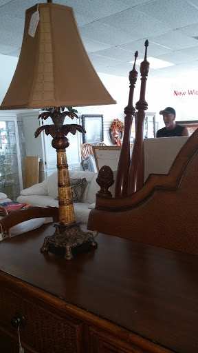 Pat's Home Consignment - Thumbnail