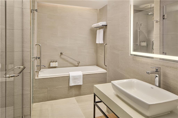 Park Inn by Radisson Clark by null