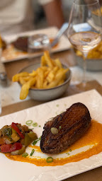 Photo n°34 de Bistrot de la place aux fleurs à Dole (Café)